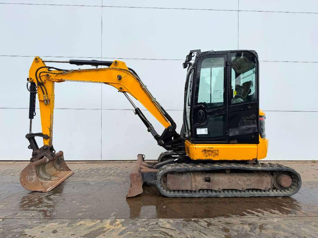 JCB 48Z-1 - Hammer Lines / Quick Coupler Foto 1