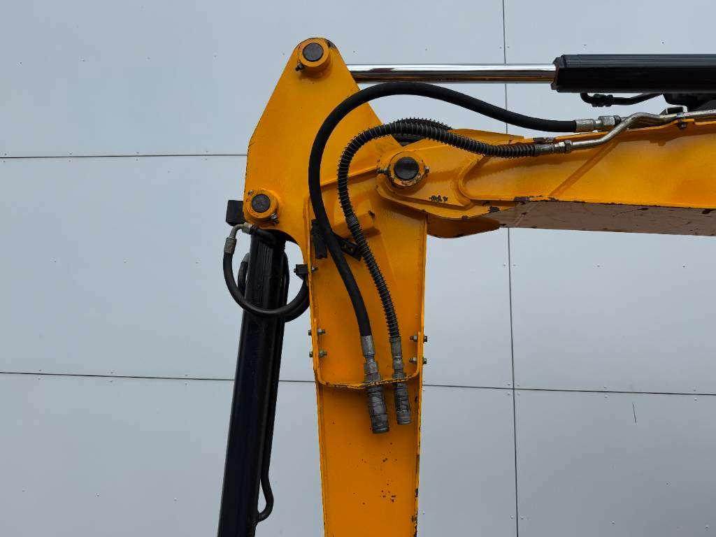 JCB 48Z-1 - Hammer Lines / Quick Coupler Foto 15