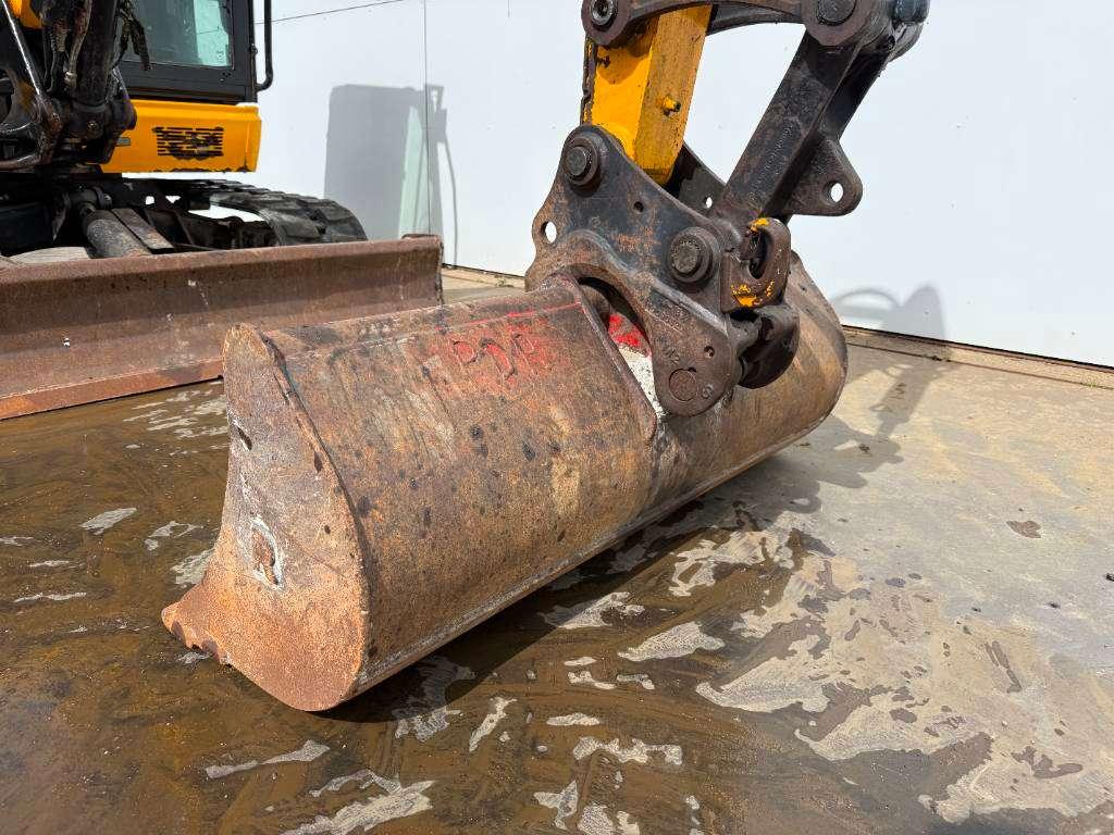 JCB 48Z-1 - Hammer Lines / Quick Coupler Foto 17