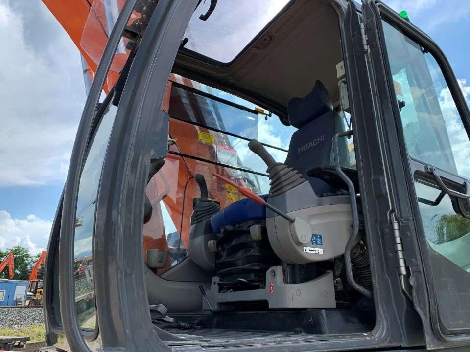 Hitachi ZX280LCN-3 Foto 6