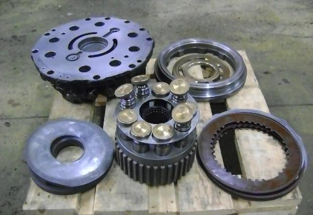 Motor de traslación para New Holland E 215 Foto 2