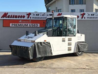 Bomag BW 24 R vendida por Massucco T. Srl