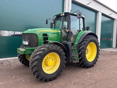 John Deere 7430 PowerQuad - Good tyres vendida por JN Machines BV