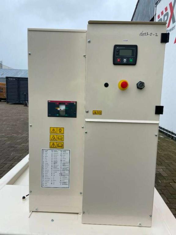 FG Wilson P660-3 - 660 kVA Open Genset - DPX-16022-O Foto 6
