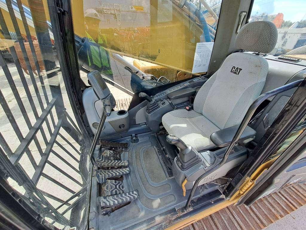 Caterpillar 330DL UHD Foto 21