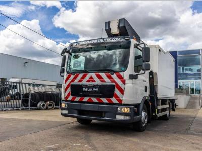 Man TGL 12.220 BL - VERSALIFT VDT 190F Foto 1
