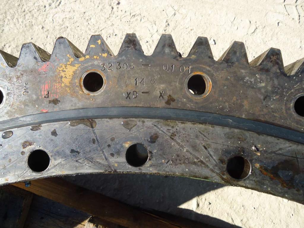 Corona de orientación para Fiat Allis FE28 - N. DENTI 114 - N. FORI INT. 36 - EST. 36 Foto 4