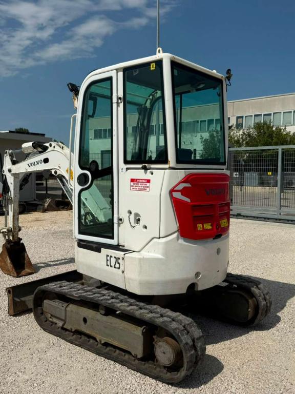 Volvo ECR25D Foto 4
