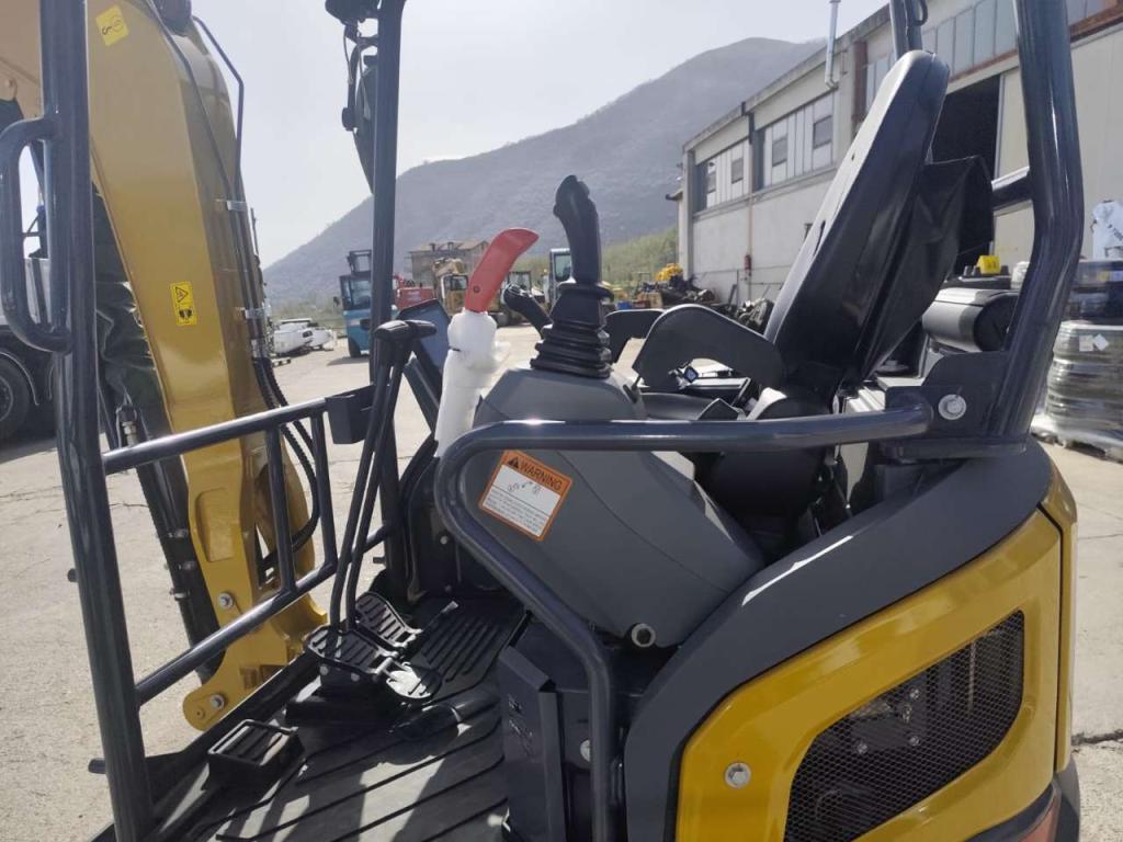 XCMG XE27E Foto 13