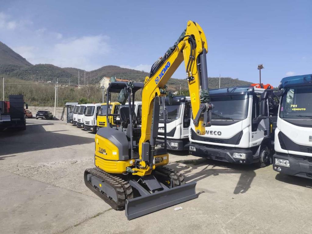 XCMG XE27E Foto 25