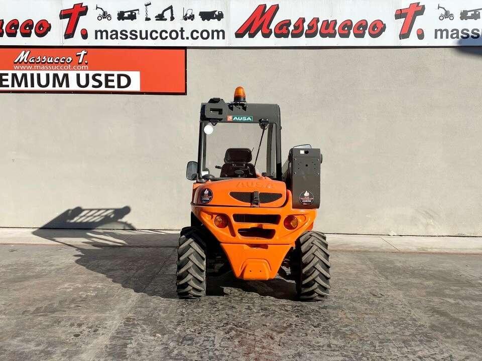Ausa T144 Foto 12