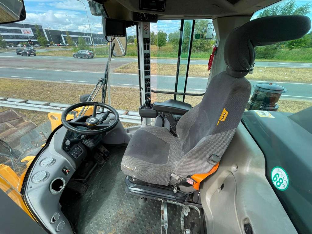 Volvo L110H Foto 13