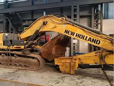 New Holland E265 vendida por Iveco Orecchia Spa