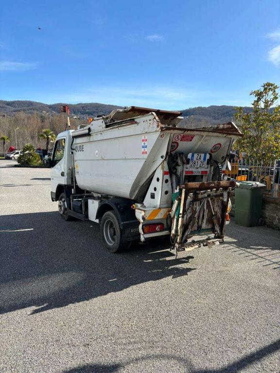 Mitsubishi FUSO FE 74 Foto 5