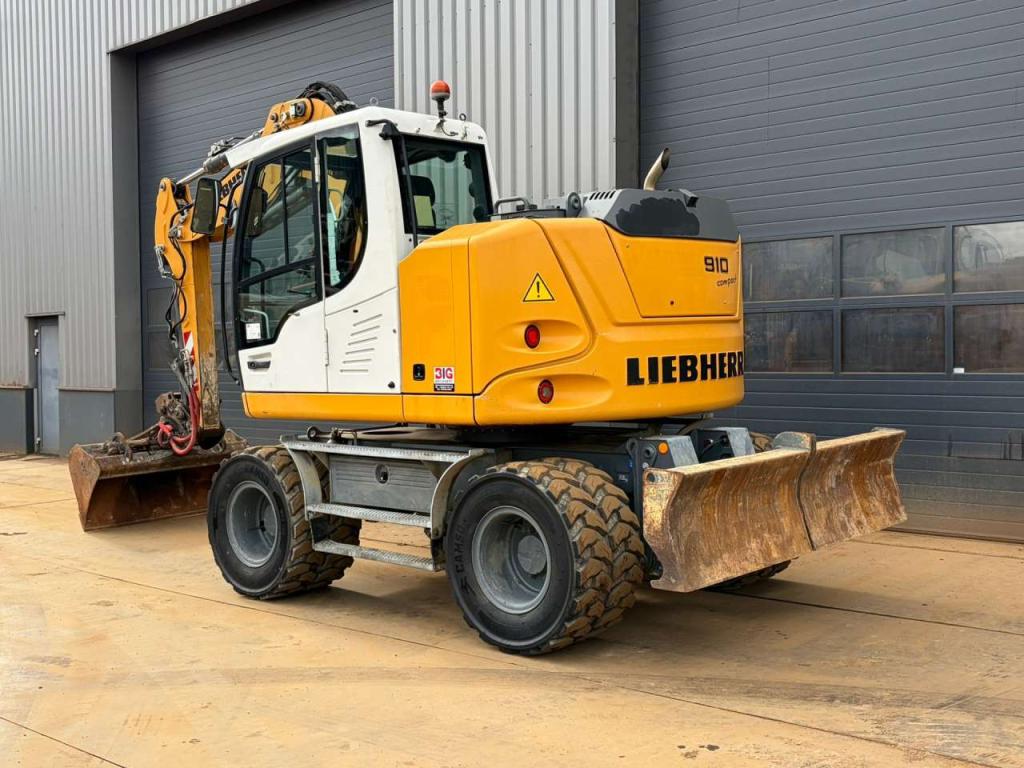Liebherr 910 Compact Foto 6
