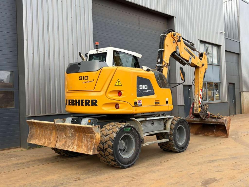 Liebherr 910 Compact Foto 8