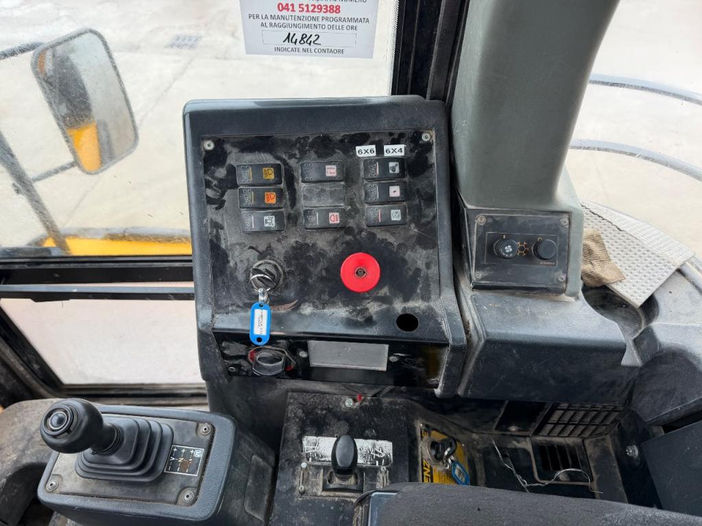 JCB ADT722 Foto 8