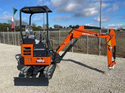 Hitachi zx 19 U6YLN vendida por Zeta Macchine Srl