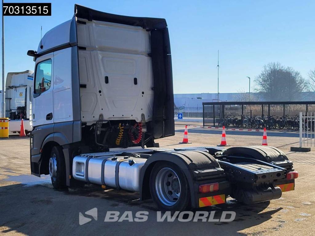 Mercedes-Benz Actros 1845 4X2 Bigspace Lowdeck Mirrorcam 2x Tank Foto 2