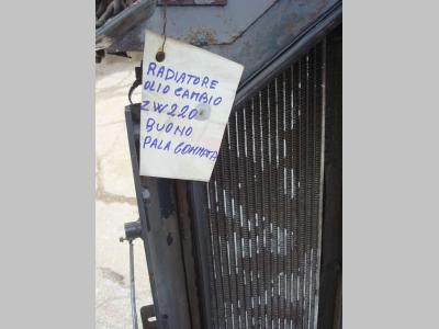 Enfriador de aceite hidráulico para Hitachi ZW220 vendida por OLM 90 Srl