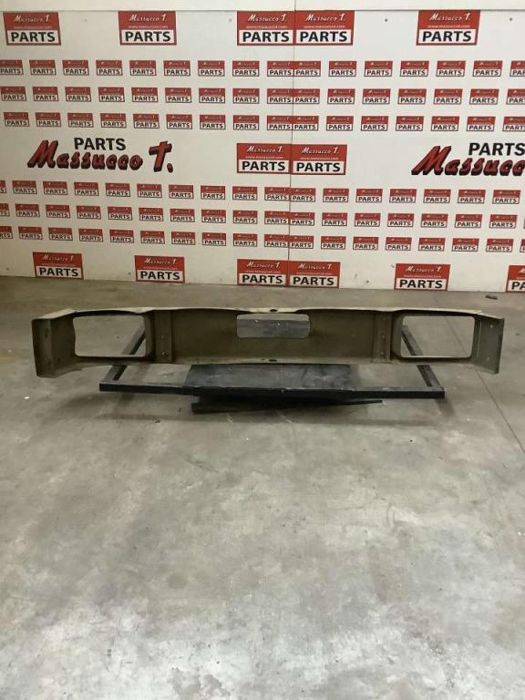 Parachoques para Iveco 260/330 F 35 Foto 3