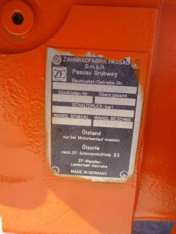 Transmisión para Fiat Hitachi FR220 - ZF  4WG-2000/S Foto 5